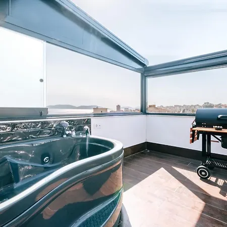 Sea View Flat W Terrace And Jacuzzi Appartement Istambul
