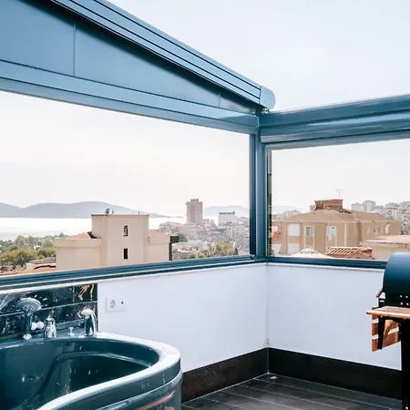 Sea View Flat W Terrace And Jacuzzi Apartment Istanbul