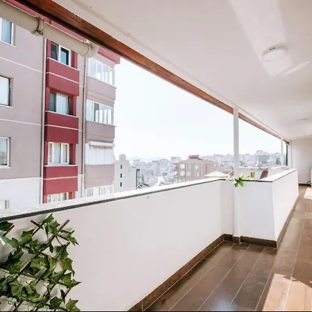 Διαμέρισμα Sea View Flat W Terrace And Jacuzzi