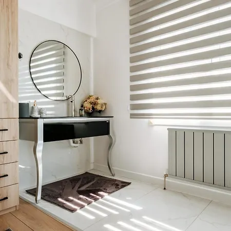 Sea View Flat W Terrace And Jacuzzi Διαμέρισμα *