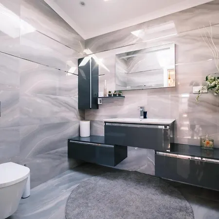 Sea View Flat W Terrace And Jacuzzi